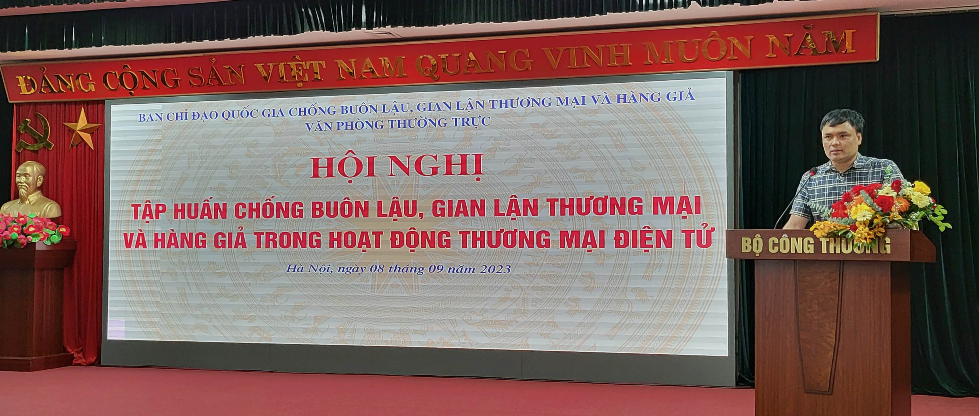 Hội nghị tập huấn công tác chống buôn lậu, gian lận thương mại và hàng giả trong hoạt động thương mại điện tử cho Ban Chỉ đạo 389 của 15 tỉnh, thành phố khu vực phía Bắc